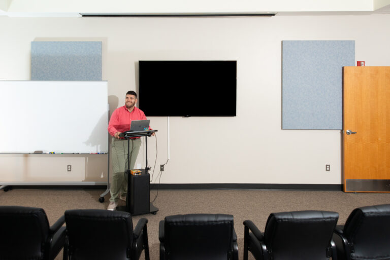 A person working at Keys Behavioral Health, a mental health and addiction treatment center in Tewksbury, MA.
