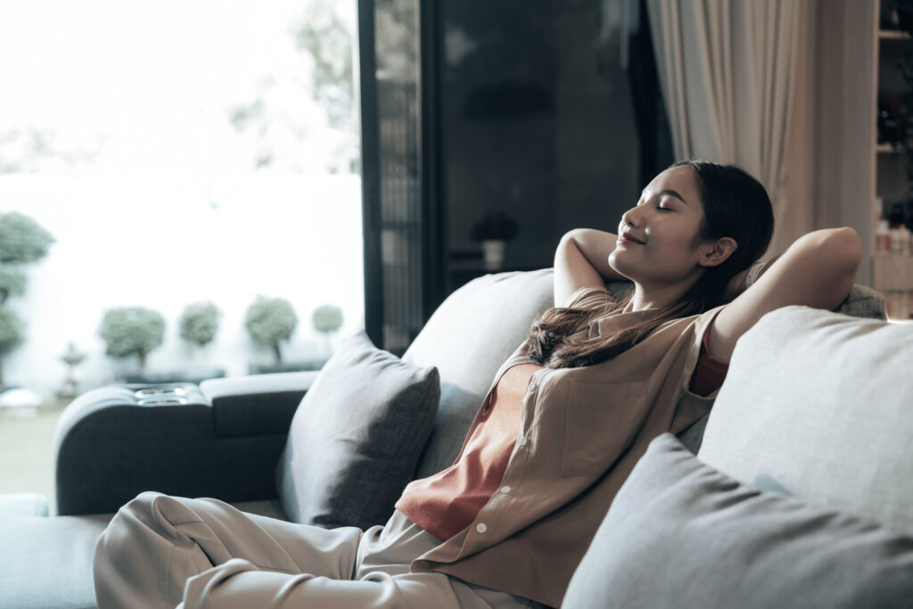 A woman who has used detox placement services at Pillars Health Group.