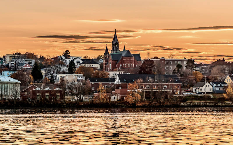 A picture of the Biddeford, ME skyline, a short drive away from Pillars Health Group in South Portland, ME.